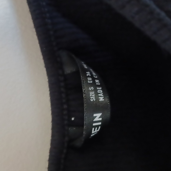 Shein crop top - Picture 3 of 3